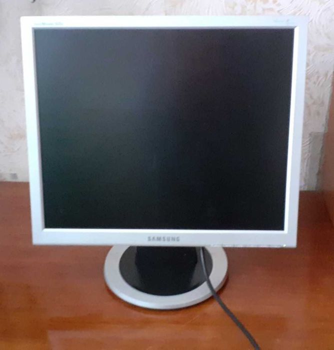 Монитор 19 Samsung 920N