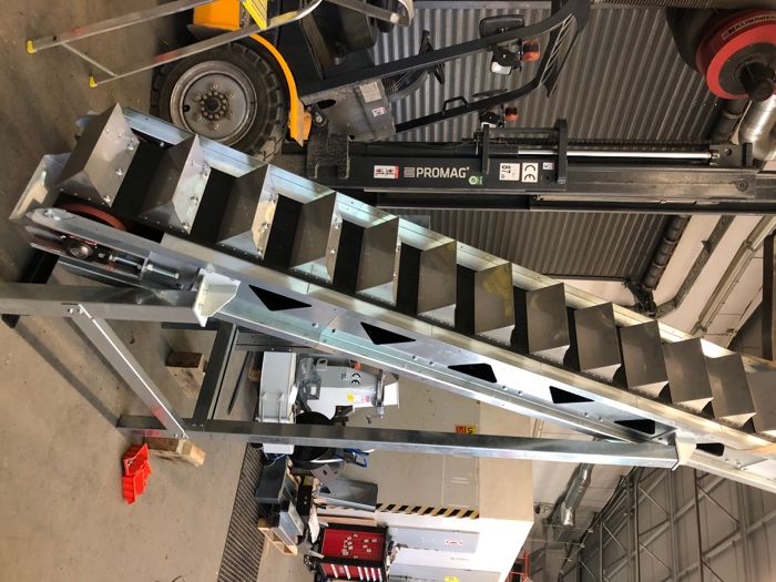 POLSKI przenośnik taśmowy/ taśmociąg/ przenośnik kubełkowy 3mb