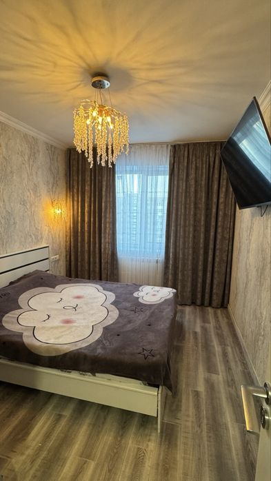 Продаж 2 кім. 10 мкрн. Лівий берег