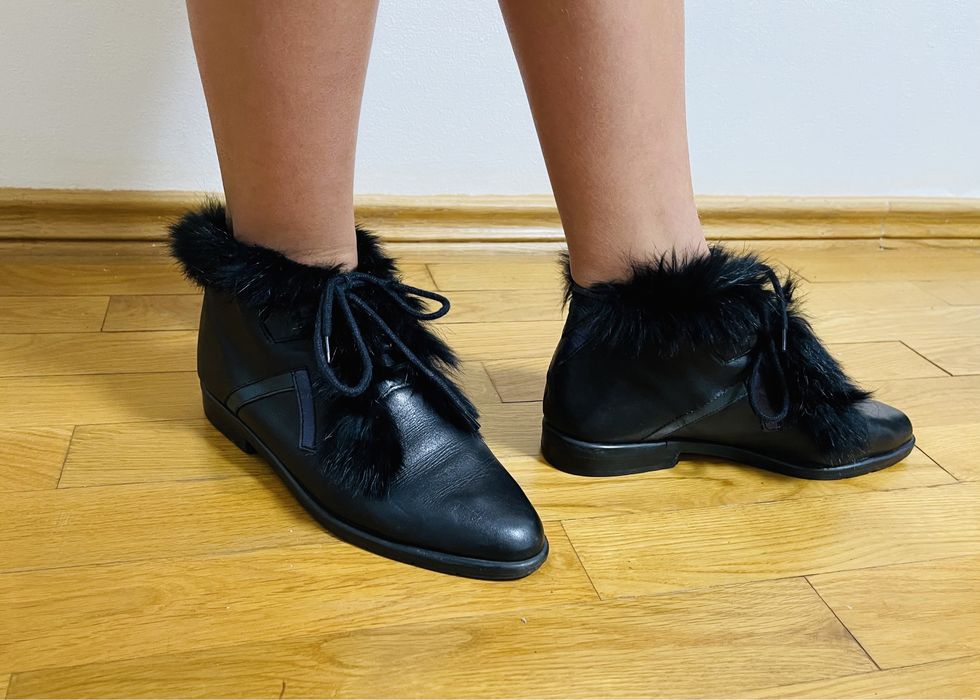 Шкіряні черевички для дівчинки