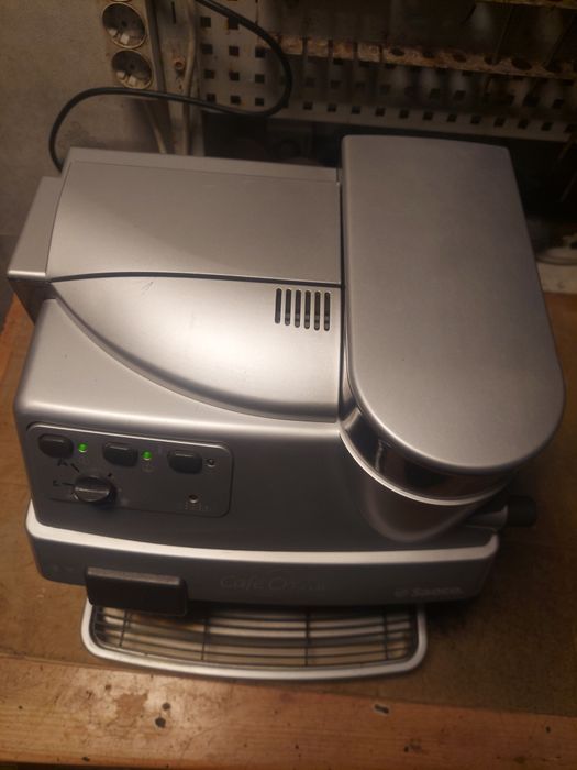 Автоматична кавоварка Saeco Cafe Crema