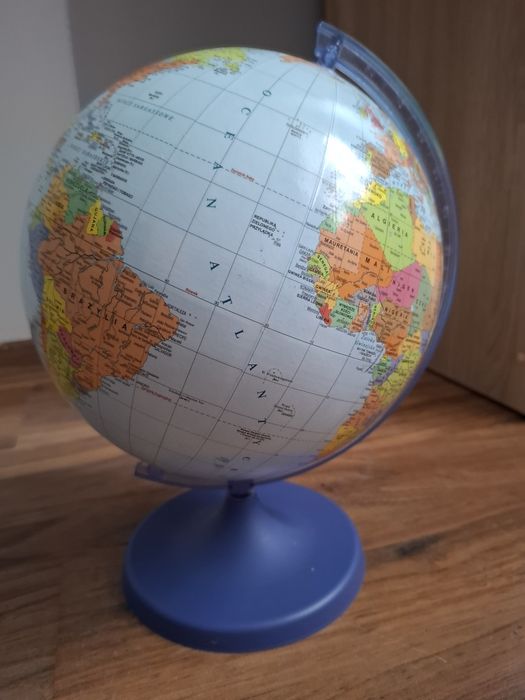 Globus sprzedam super stan