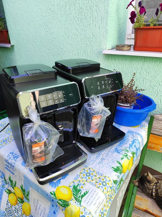 Кофемашина, кавоварка Saeco, Delonghi, Philips
