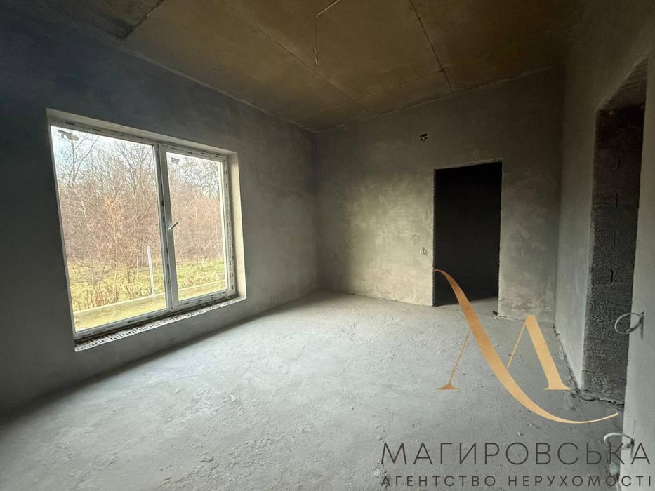 Продаж стильного будинку в Зимній Воді. єОселя!