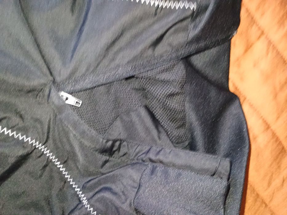 Wiosenna kurtka ( bluza ) UMBRO roz XS