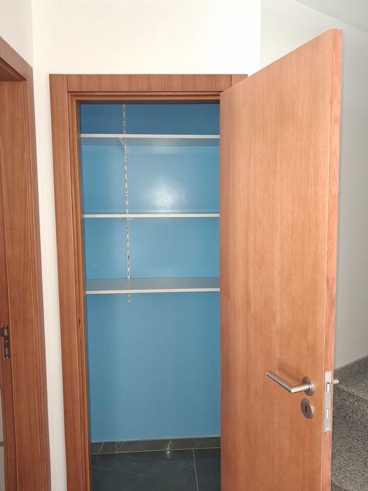 Arrendo apartamento a 5 minutos do IPB Novo a Estrear  T 3 com garagem.