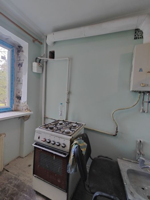 Продам 2 комнатная квартира пос. Жуковского , Ак.Проскуры. Недорого!