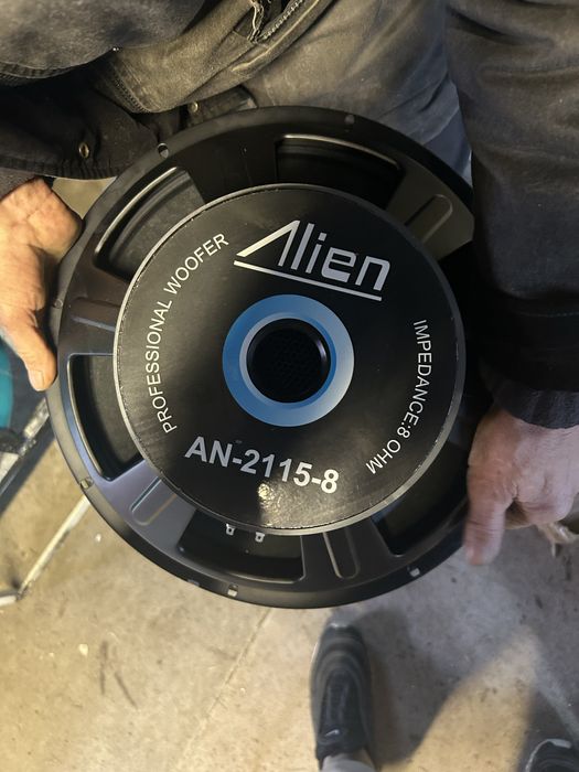 Glosnik alien 400w nowy !