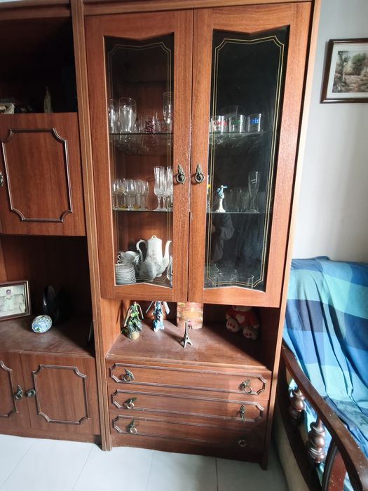 Esta é uma estante de madeira modular de estilo clássico -doar mobilia