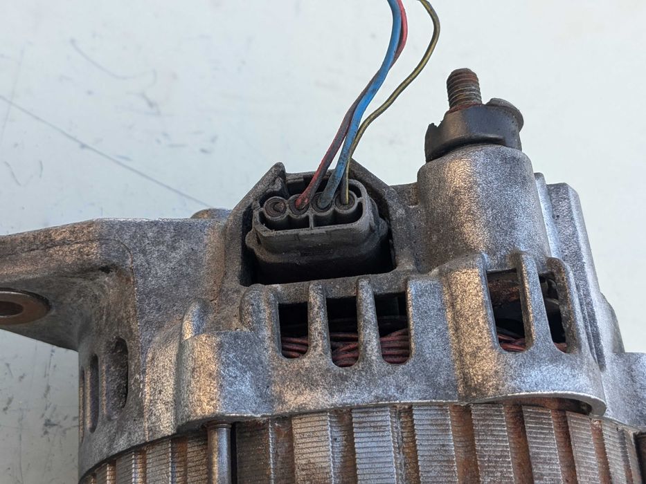 Генератор Mitsubishi Carisma Space Star Pagero 2 Galant 4 -1.8 2.0 2.4