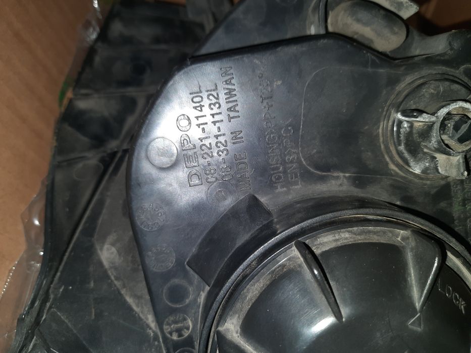 Продам фари на авто Hyunday Accent 3