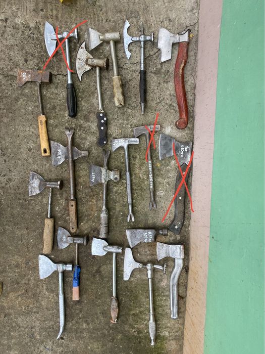 Молотки топоры кувалды тисаки ножы