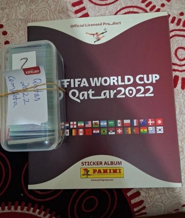 Caderneta Completa Nova Panini Fifa World Cup Qatar 2022 Todos os Cromos incluídos Novos Por Colar