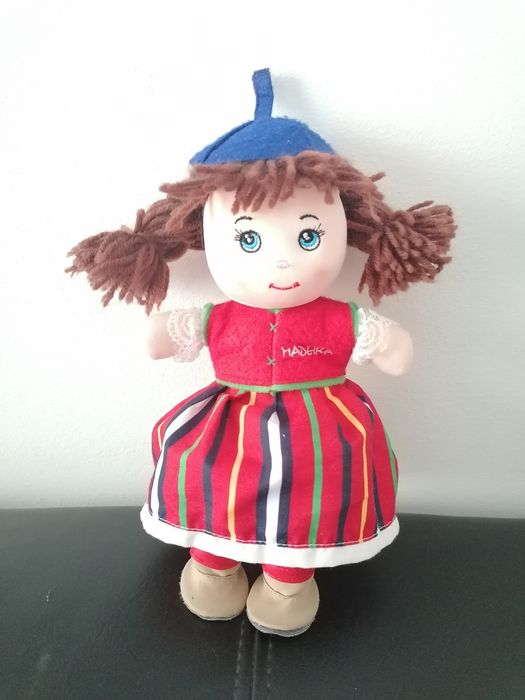 Boneca típica da Madeira, a Vilhoa