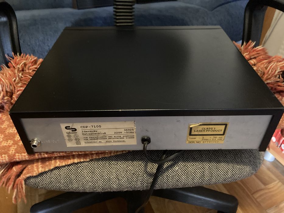 Odtwarzacz CD Schneider CDP-7100