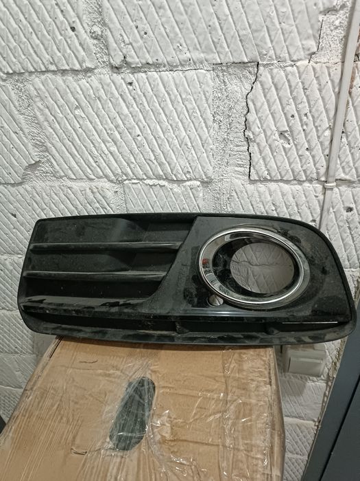 Накладка туманок АудіQ5 2013р