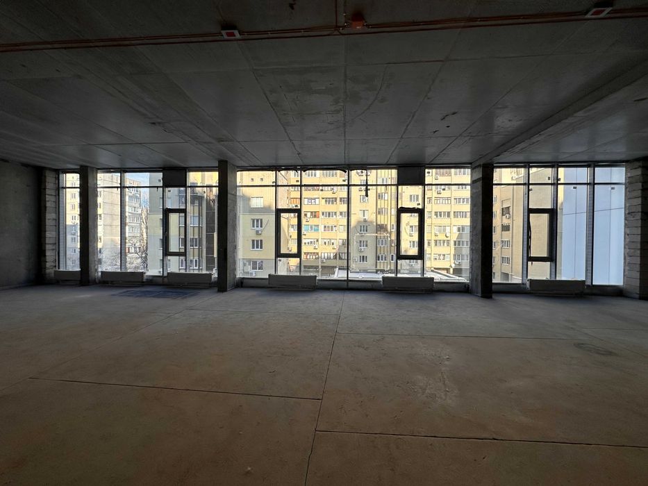Оренда приміщення 135 м2 без ремонту Оболонь метро Мінська open space, Smart Hub Obolon