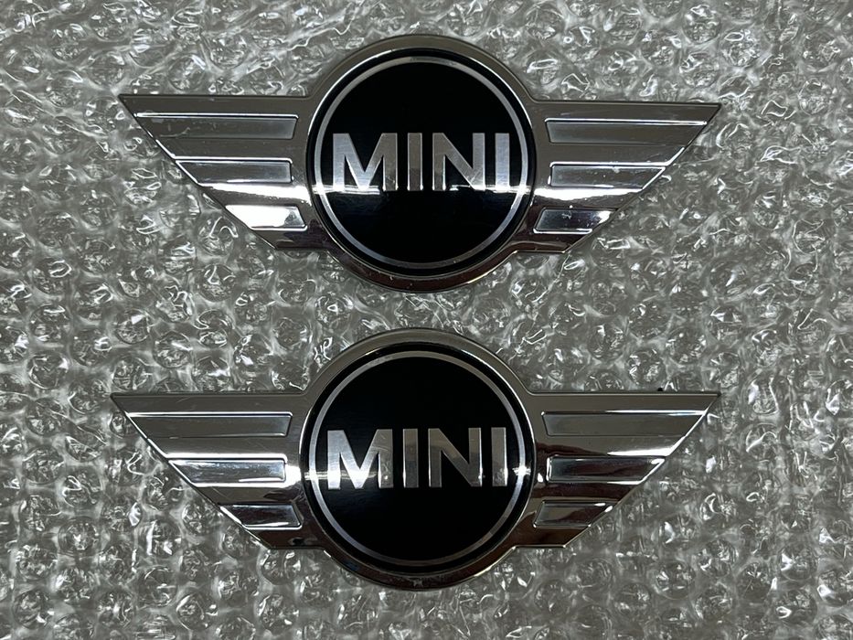 Эмблема Mini Countryman F60