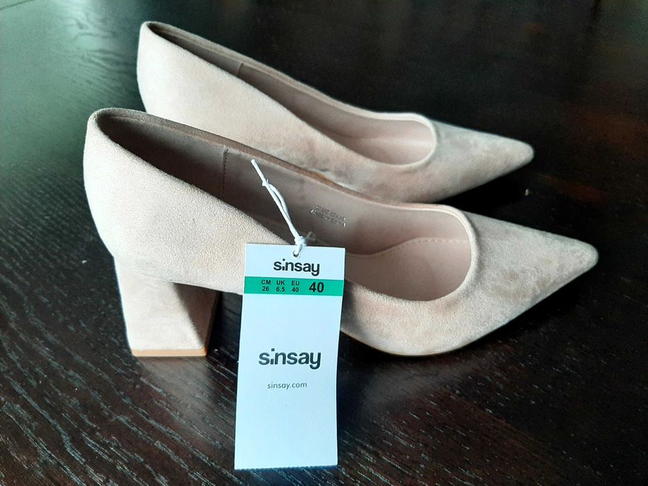 Nowe czolenka damskie rozmiar 40 wkladka 25cm