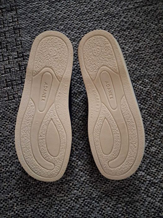 NOWE kapcie / bambosze r.39 Adanex
