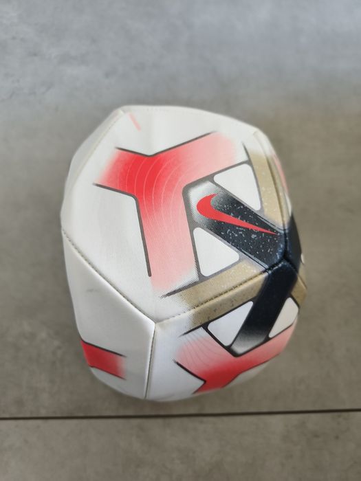 Piłka Nike pitch 5