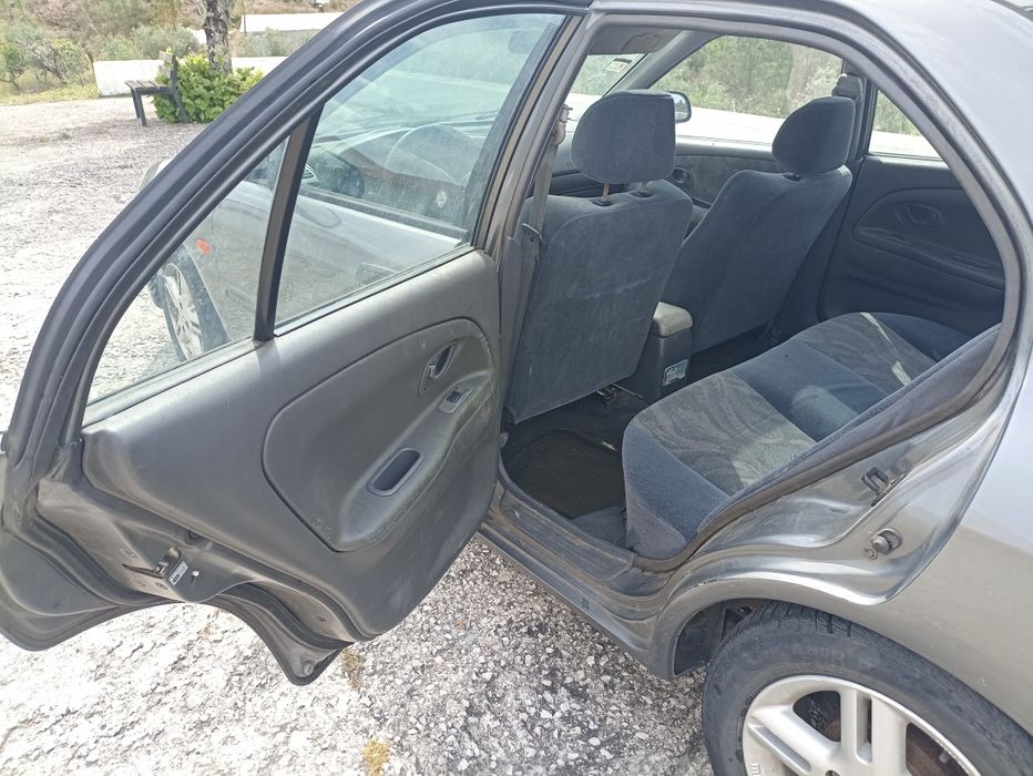 Mitsubishi Lancer 1.3 glx a andar com inspeção chumbada