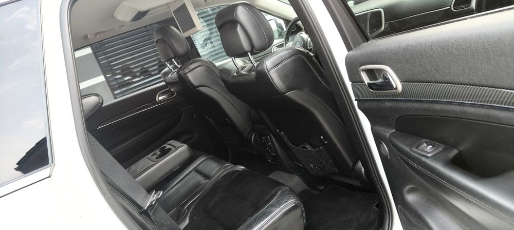Jeep grand Cherokee 3.0 CRDI 4x4 max wyposażenie wersja limitowana