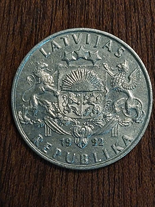 Moeda da Letónia de 1 Lats do Ano de 1992