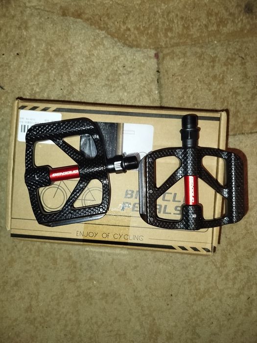 Продам велопедали