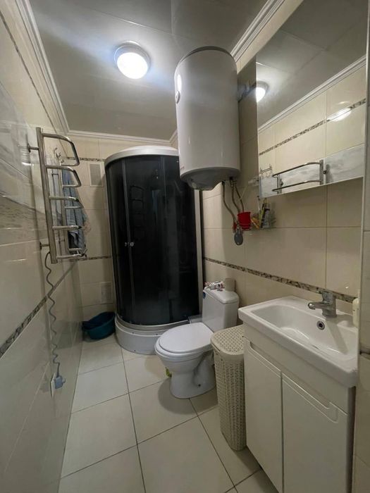 Здається 2 кім квартира район центр