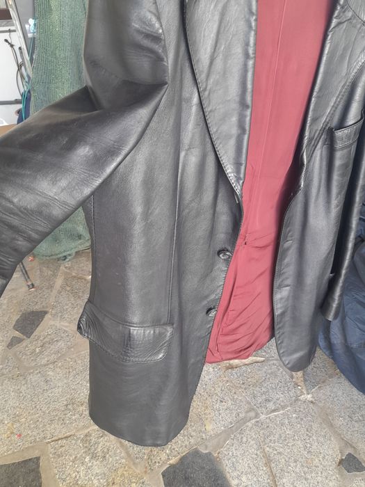Casaco de homem de cabedal preto