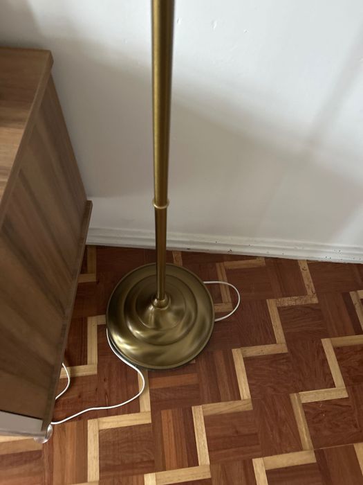 Candeeiro de chão ikea com lâmpada