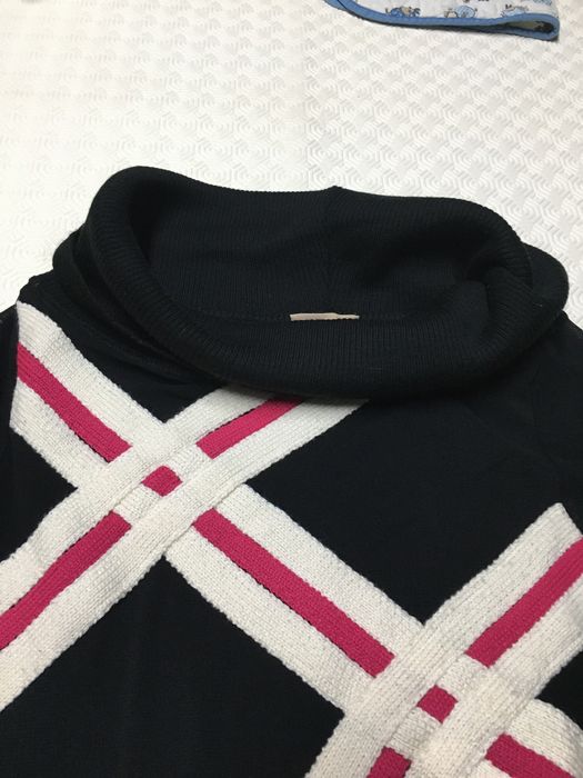 Camisola de gola alta preta M
