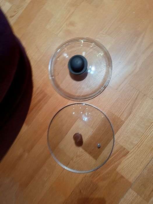 Pokrywki do patelni i garnków.