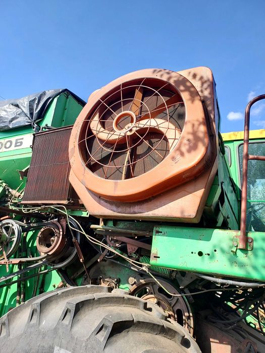 Комбаїн ДОН 1500 Б