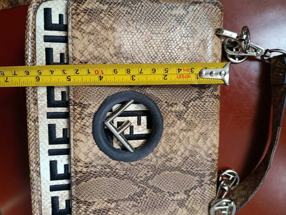 Сумочка FENDI Kan IF с принтом под змеиную кожу