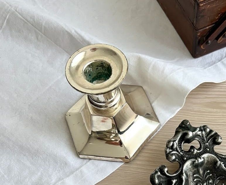 Свічник металевий