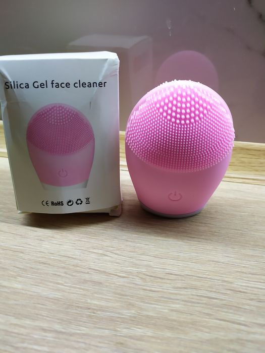 Myjka do buzi do masażu twarzy