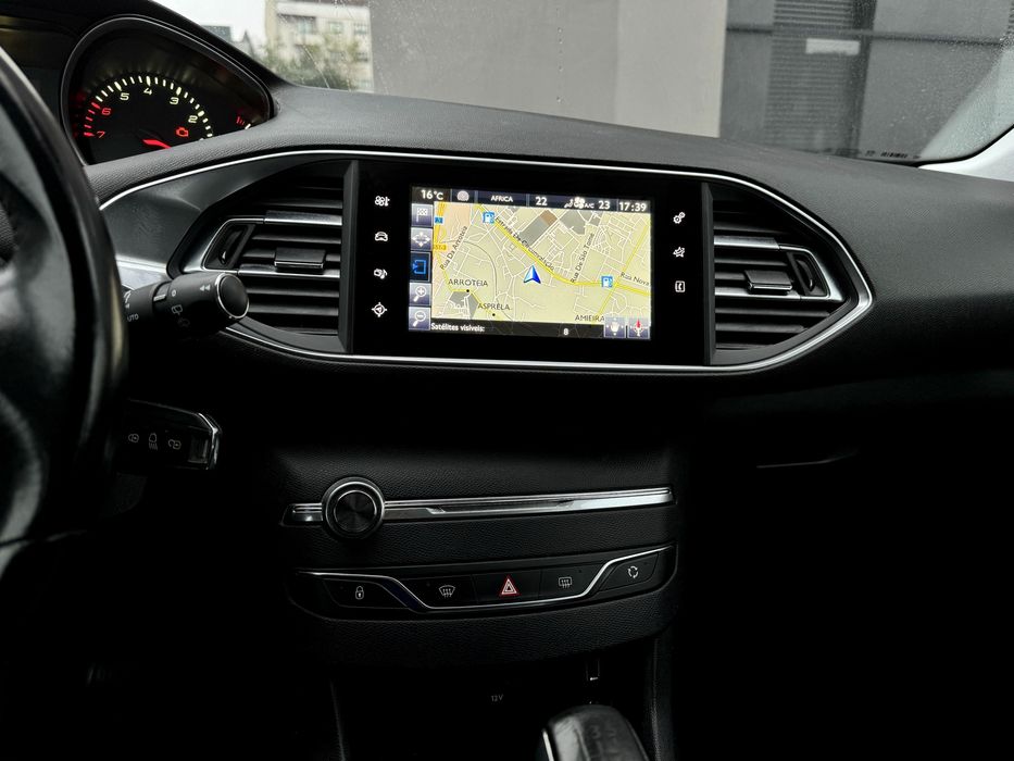 Peugeot 308 SW 2015 c/ GPS