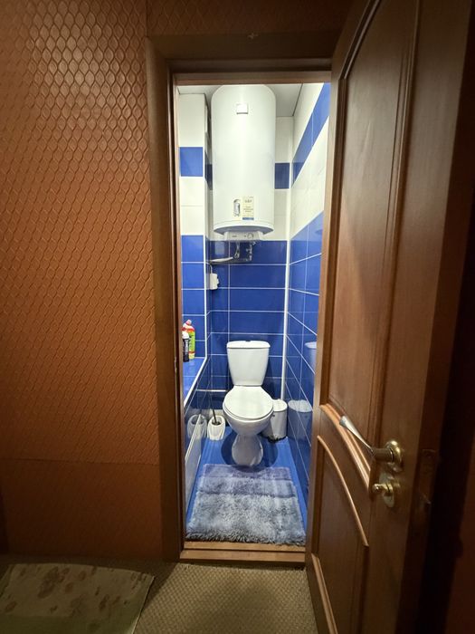 Продаж 4 кімнатна проспект Миру 26 .