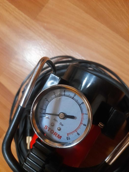 Компрессор подкачки Колес Storm