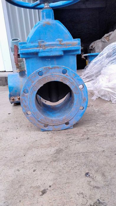 Продам засувки та батерфляй-клапани