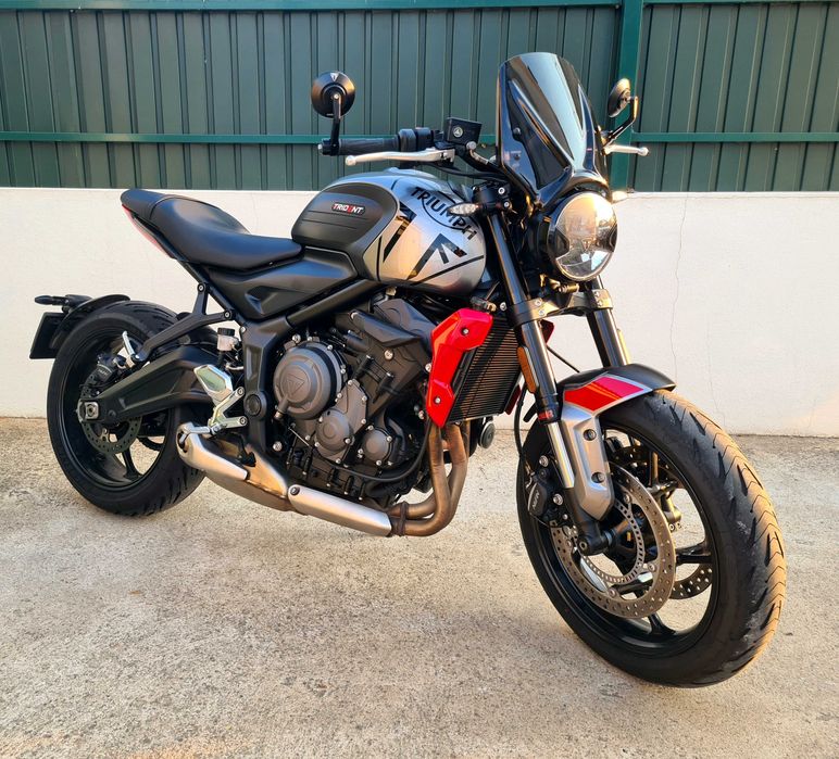 Triumph Trident 660