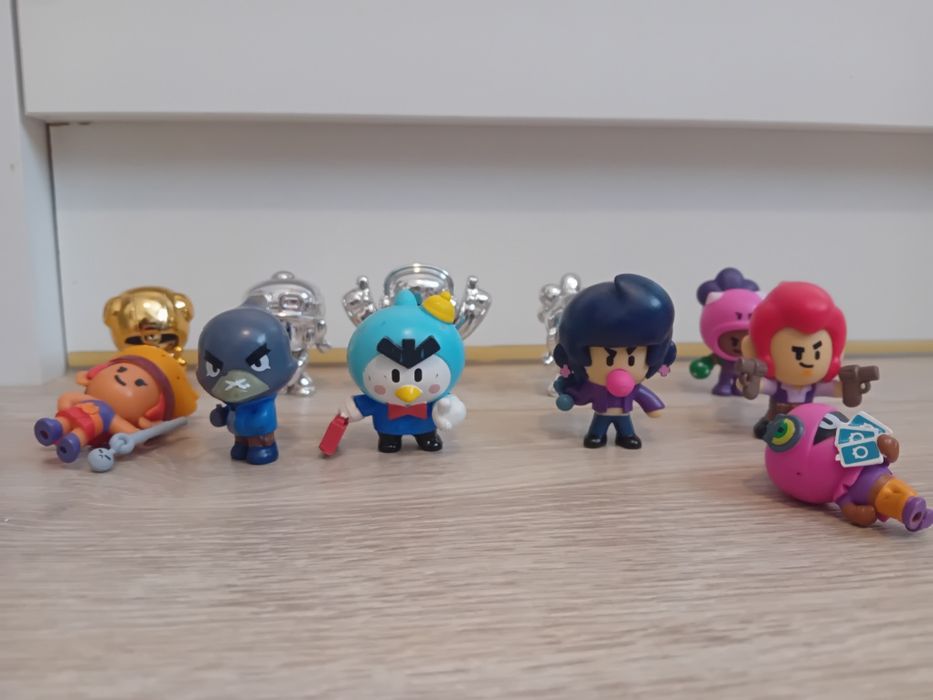 Figurki z serii Brawl-Stars  w tym Złote k srebrne