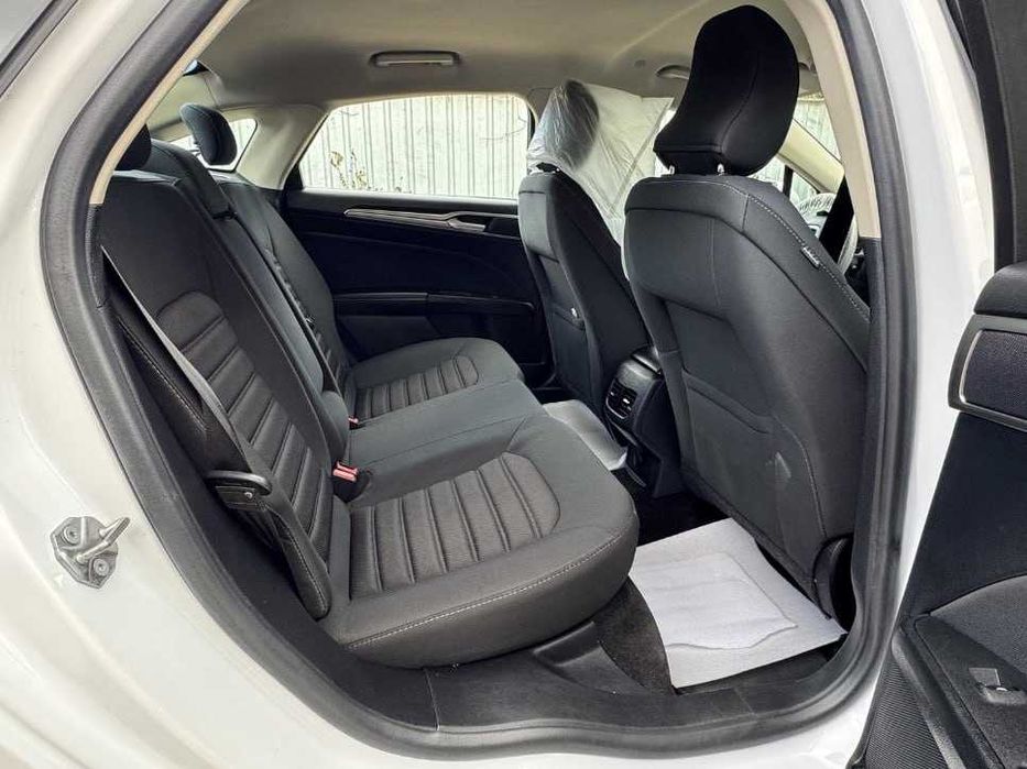 Ford Fusion Hybrid 2018 USA