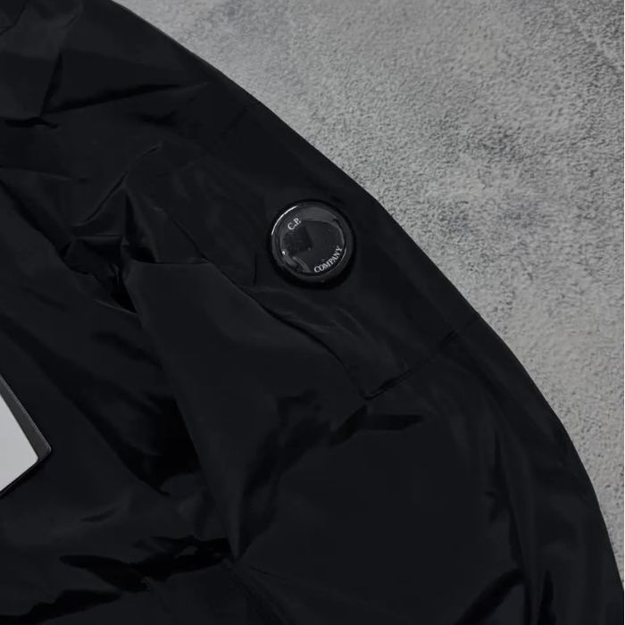вітровка від C.P. Company.