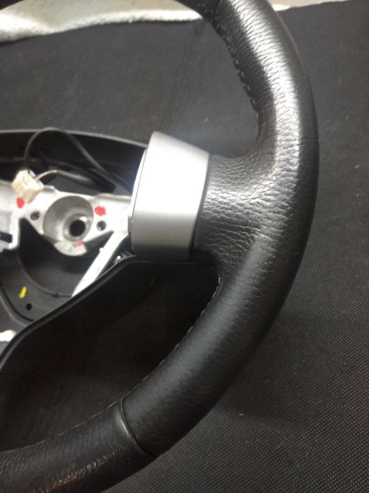 Suzuki Swift kierownica skórzana