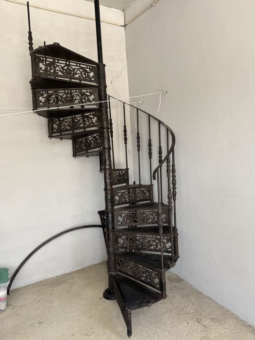 Escadas em caracol interior / exterior