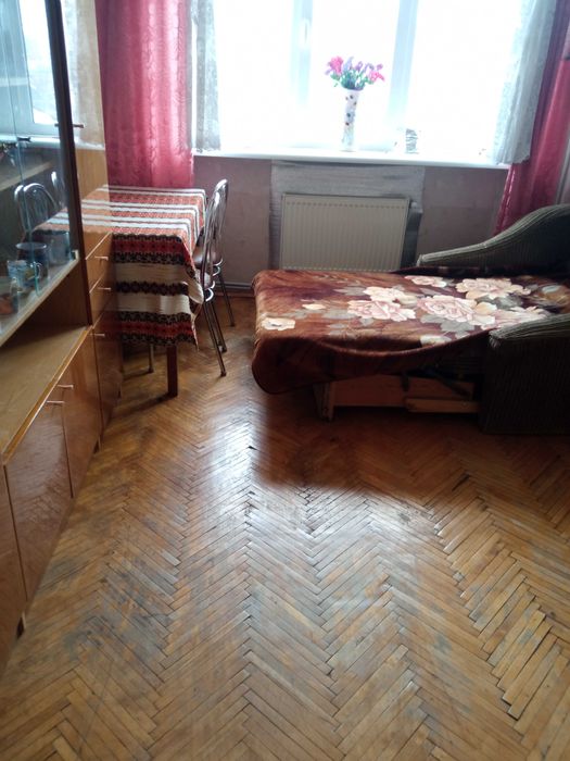 Здаю кімнату в затишному місці.