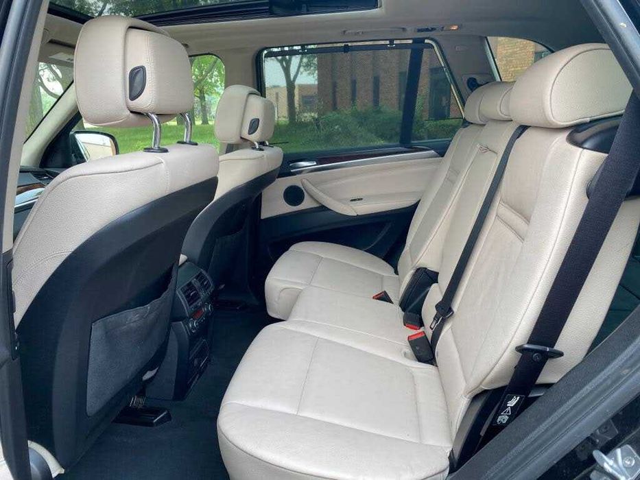 BMW X5 xDrive35i Sport Activity      2011